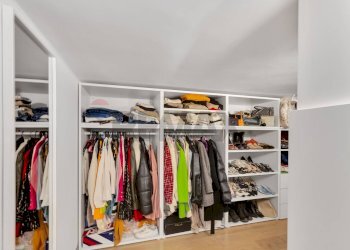Cabina armadio - Bilocale Via Ajaccio
 
3, Milano - foto 13