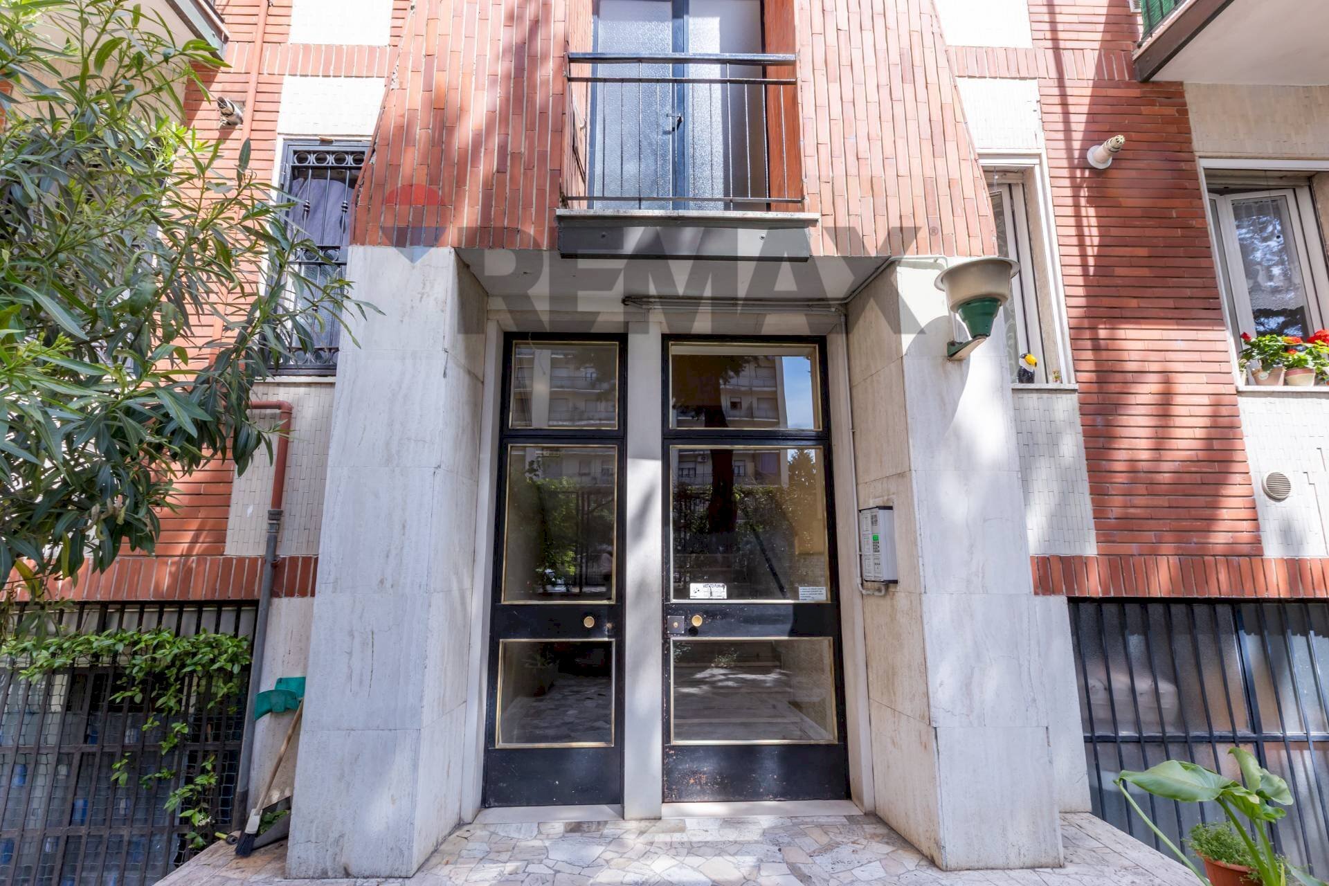 Edificio all\'aperto - Bilocale Via Aldini 16
16, Milano - foto 3