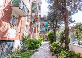 Edificio all\'aperto - Bilocale Via Aldini 16
 
16, Milano - foto 4