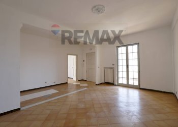 Stanza vuota - Three-room apartment Via Giuseppe Garibaldi
 
16, Capurso - photo 7