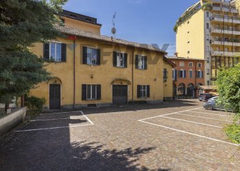 Edificio all\'aperto - Three-room apartment VIA DANDOLO
5, Varese - photo 2