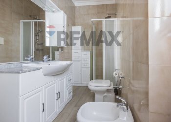 Bagno - Three-room apartment VIA DANDOLO
5, Varese - photo 13