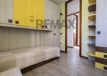 Camera / camera da letto - Three-room apartment VIA DANDOLO
5, Varese - photo 19