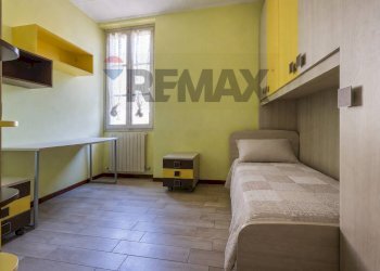 Camera / camera da letto - Three-room apartment VIA DANDOLO
5, Varese - photo 21
