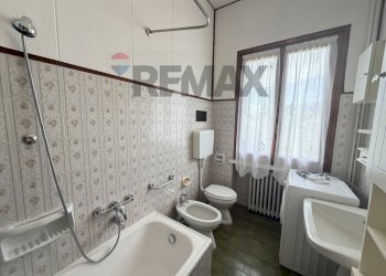 Bagno - Trilocale via maggiore
 
6, Varese - foto 8