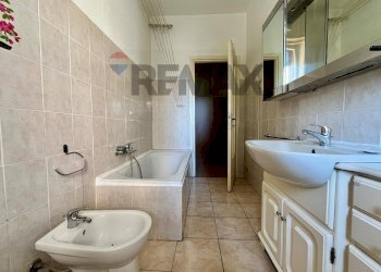 Bagno - Two-room apartment via IV novembre
 
533, Cavaria con Premezzo - photo 13