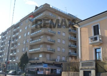 Edificio all\'aperto - Two-room apartment via IV novembre
 
533, Cavaria con Premezzo - photo 18