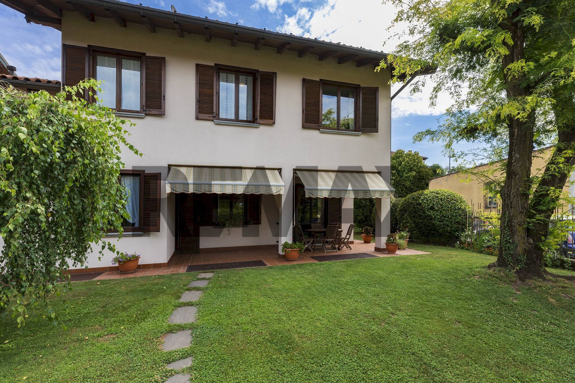 Casa all\'aperto - Semi-detached house via Cavour
 
40, Buguggiate - photo 1