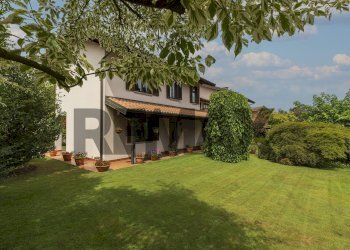 Casa all\'aperto - Semi-detached house via Cavour
 
40, Buguggiate - photo 2