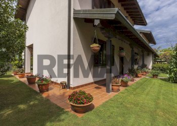 Casa all\'aperto - Semi-detached house via Cavour
 
40, Buguggiate - photo 4