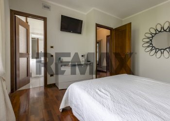 Camera / camera da letto - Semi-detached house via Cavour
 
40, Buguggiate - photo 17