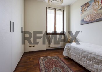Camera / camera da letto - Semi-detached house via Cavour
 
40, Buguggiate - photo 22