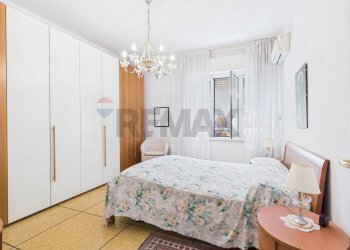 Camera / camera da letto - Two-room apartment Via Mameli
 
198, Rapallo - photo 7