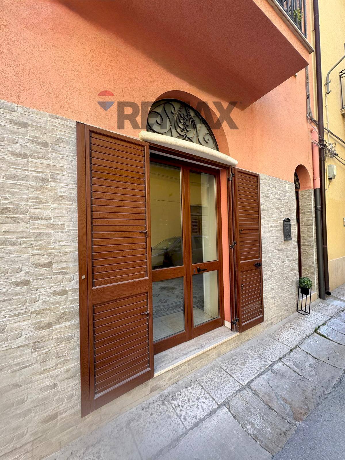 Edificio all\'aperto - Casa indipendente Via Torquato Tasso
 
191, Alcamo - foto 3