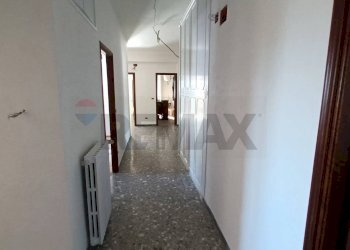 Hall / corridoio - Non-buildable land Via Michele Pietravalle
9, Napoli - photo 5