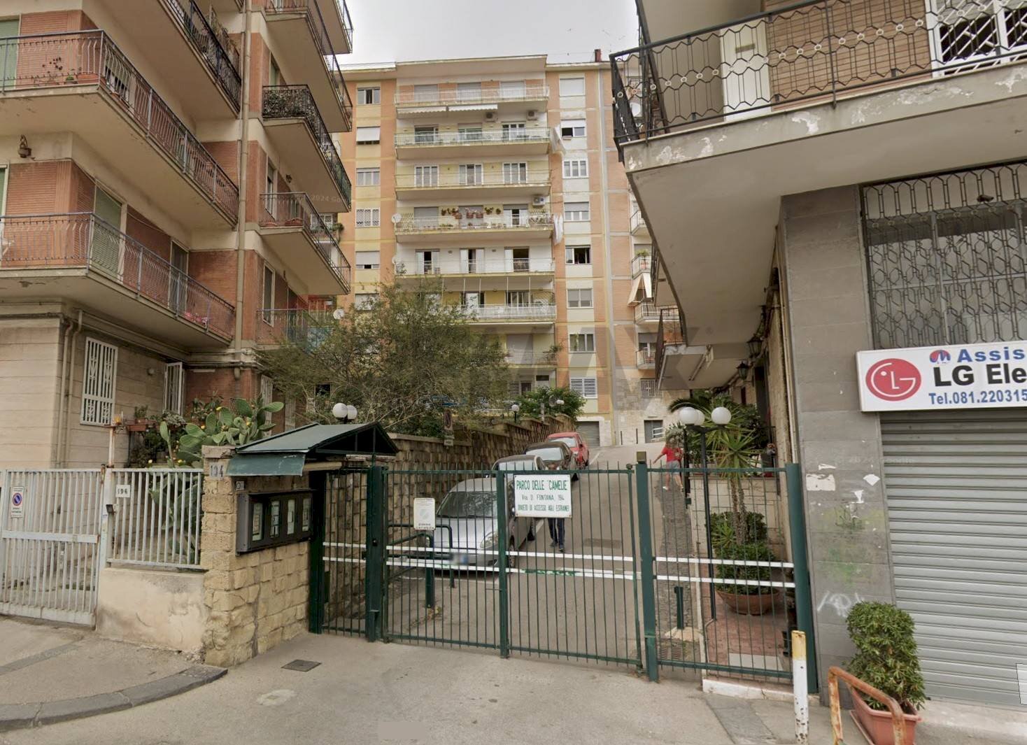 Edificio all\'aperto - Non-buildable land Via Domenico Fontana
 
194, Napoli - photo 1
