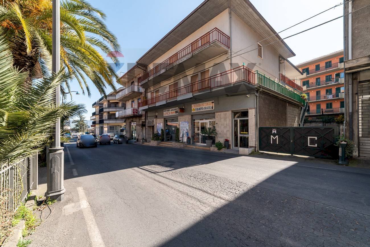 Edificio all\'aperto - Independent house Via Giuseppe Bonaventura
 
22/C, Randazzo - photo 1