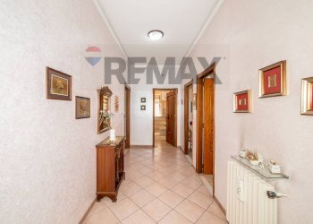 Hall / corridoio - Independent house Via Giuseppe Bonaventura
 
22/C, Randazzo - photo 18