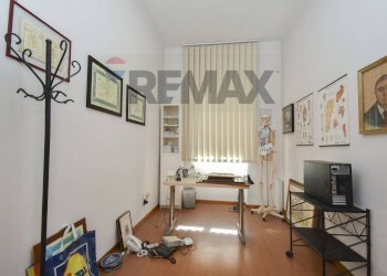 Ufficio - Appartamento Via Umberto
 
311, Catania - foto 9