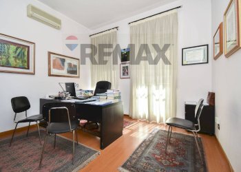 Ufficio - Appartamento Via Umberto
 
311, Catania - foto 14