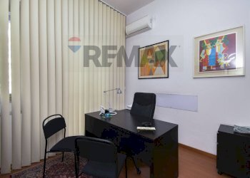 Ufficio - Appartamento Via Umberto
 
311, Catania - foto 16