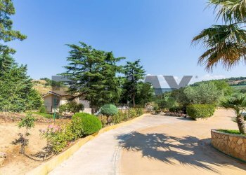 Vista delle montagne - Villa Contrada Fratulla
 
snc, Piazza Armerina - photo 17