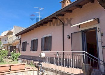 Casa all\'aperto - Villa Via Fiorita
 
17, Catania - photo 1