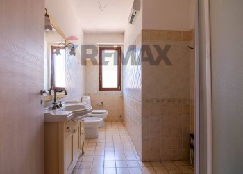 Bagno - Villa Via Fiorita
 
17, Catania - photo 29