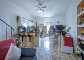 Soggiorno - Casa indipendente Via San gregorio
 
15, Caltagirone - foto 1
