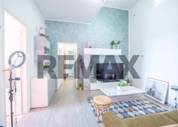 Soggiorno - Casa indipendente Via San gregorio
 
15, Caltagirone - foto 13