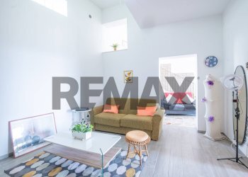 Soggiorno - Casa indipendente Via San gregorio
 
15, Caltagirone - foto 27