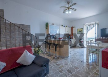 Sala da pranzo - Casa indipendente Via San gregorio
 
15, Caltagirone - foto 30