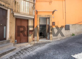 Edificio all\'aperto - Casa indipendente Via San gregorio
 
15, Caltagirone - foto 33