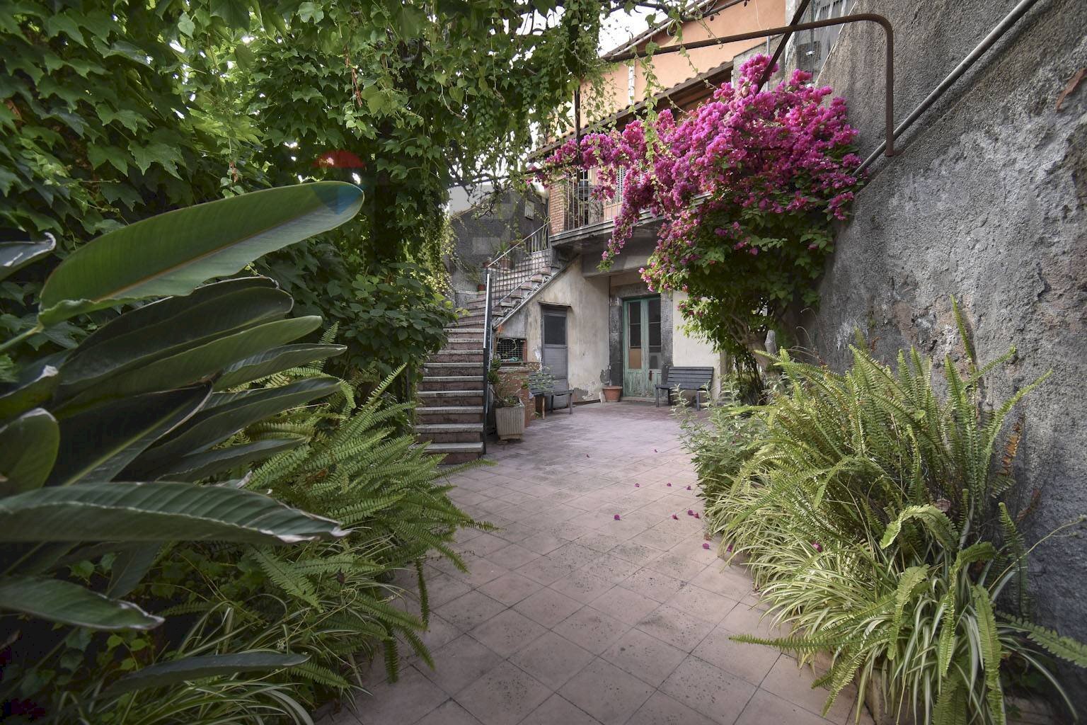 Giardino - Independent house vicolo Lo Giudice
 
5, Mascalucia - photo 1