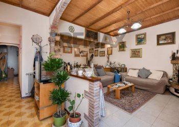 Soggiorno - Casa indipendente vicolo Lo Giudice
 
5, Mascalucia - foto 3