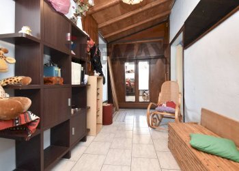 Soggiorno - Casa indipendente vicolo Lo Giudice
 
5, Mascalucia - foto 33