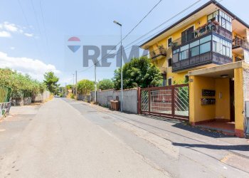 Casa all\'aperto - Quadrilocale Via Dei Gladioli
 
9, Mascalucia - foto 40