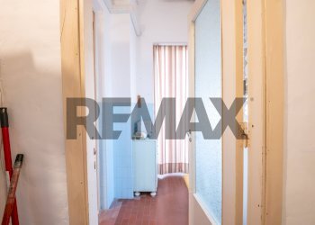Hall / corridoio - Apartment Via Dante Alighieri
 
12, Caltagirone - photo 9