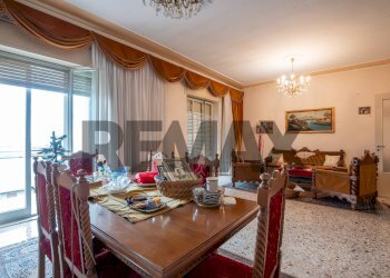 Sala da pranzo - Apartment Via Dante Alighieri
 
12, Caltagirone - photo 15