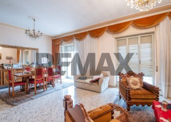 Sala da pranzo - Apartment Via Dante Alighieri
 
12, Caltagirone - photo 41