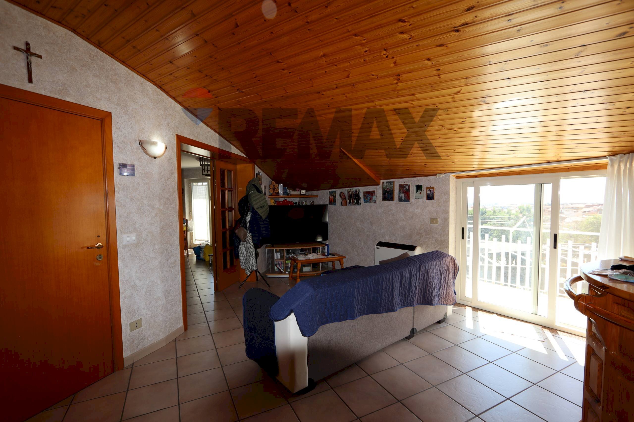 Soggiorno - Appartamento Via Guglielmo Marconi
 
26, Calatabiano - foto 2