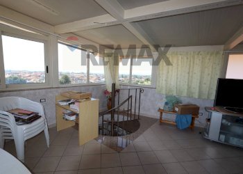 Sala da pranzo - Apartment Via Guglielmo Marconi
 
26, Calatabiano - photo 22