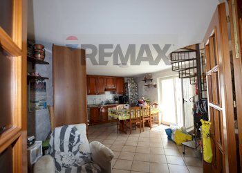 Sala da pranzo - Apartment Via Guglielmo Marconi
 
26, Calatabiano - photo 27