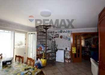 Sala da pranzo - Apartment Via Guglielmo Marconi
 
26, Calatabiano - photo 32