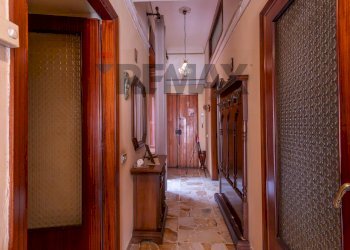 Hall / corridoio - Appartamento Via Roma
 
156, Caltagirone - foto 11