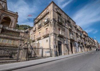 Edificio all\'aperto - Appartamento Via Roma
 
156, Caltagirone - foto 30