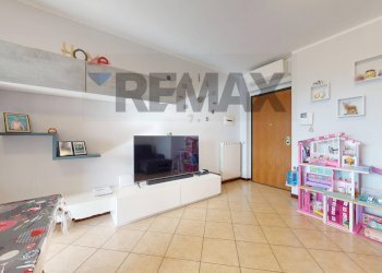 Sala da pranzo - Three-room apartment Via Irlanda
 
20, Bastia Umbra - photo 3