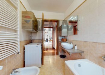 Bagno - Three-room apartment Via Irlanda
 
20, Bastia Umbra - photo 11