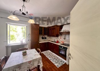 Cucina - Semi-detached house Via Adriatica
 
24/26/30, Foligno - photo 20