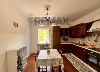 Cucina - Semi-detached house Via Adriatica
 
24/26/30, Foligno - photo 53